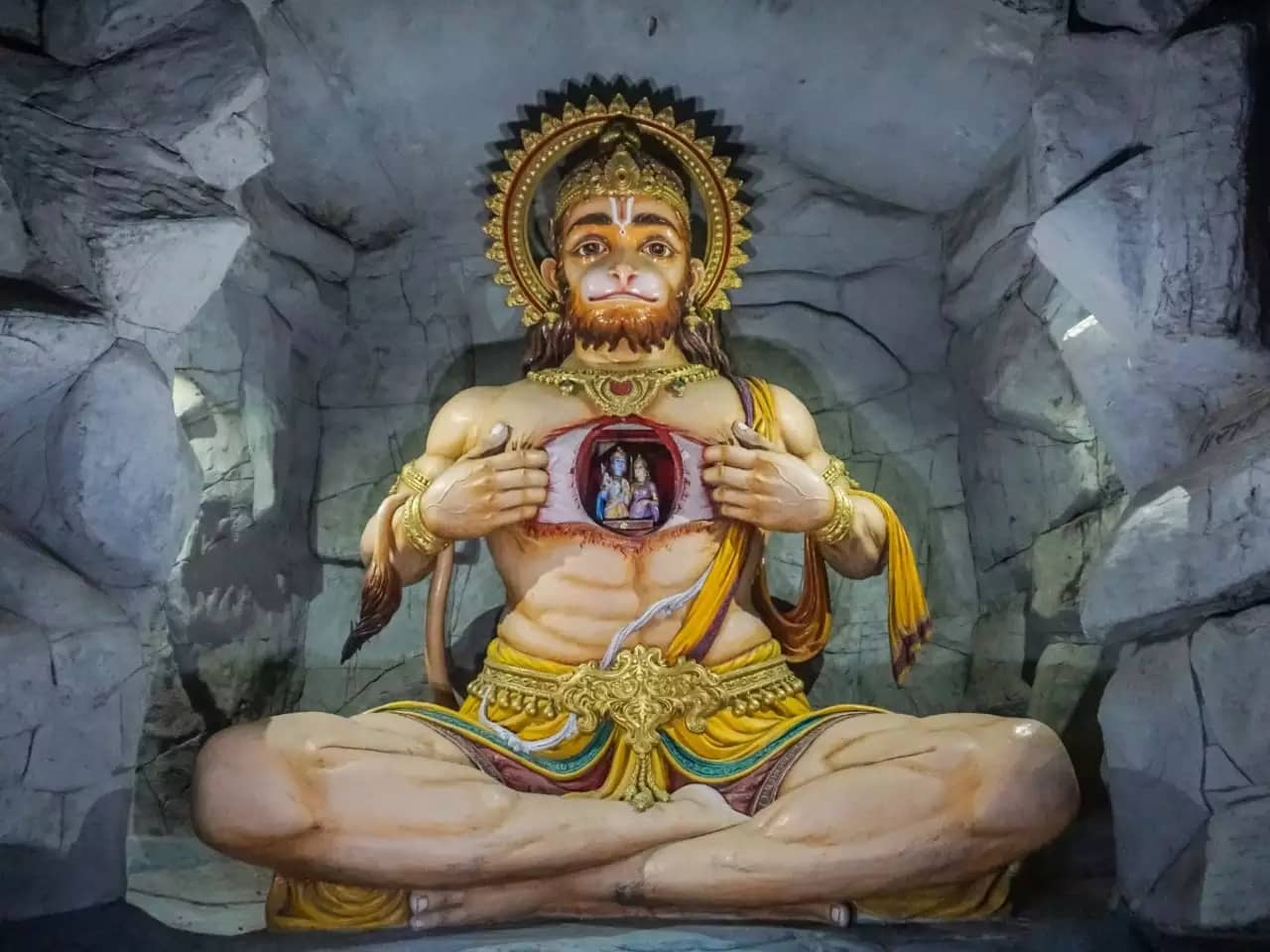 Popular Quotes on Hanuman Jayanthi - Inspiring Words of Devotion and Reverence